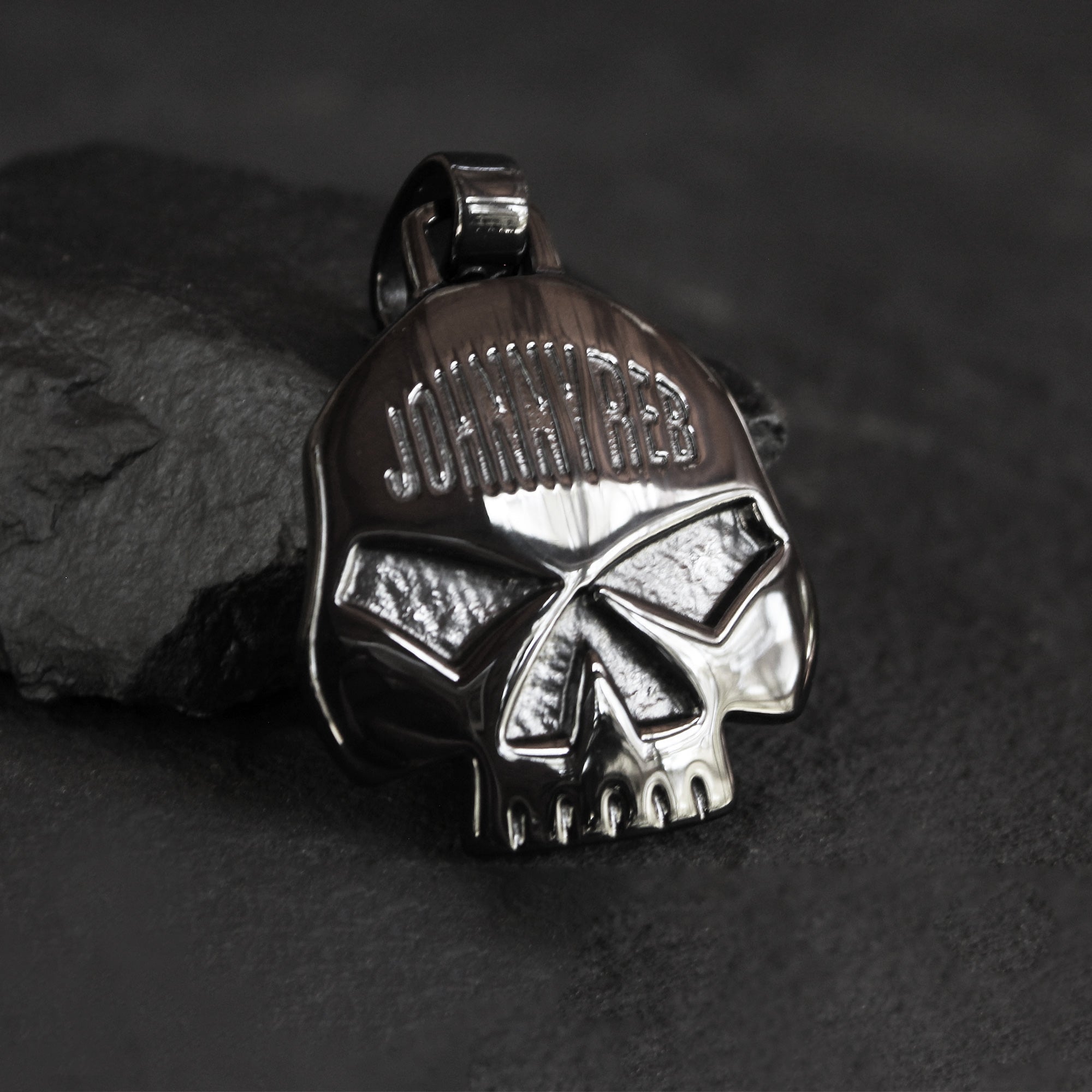 Skull Pendant - Black