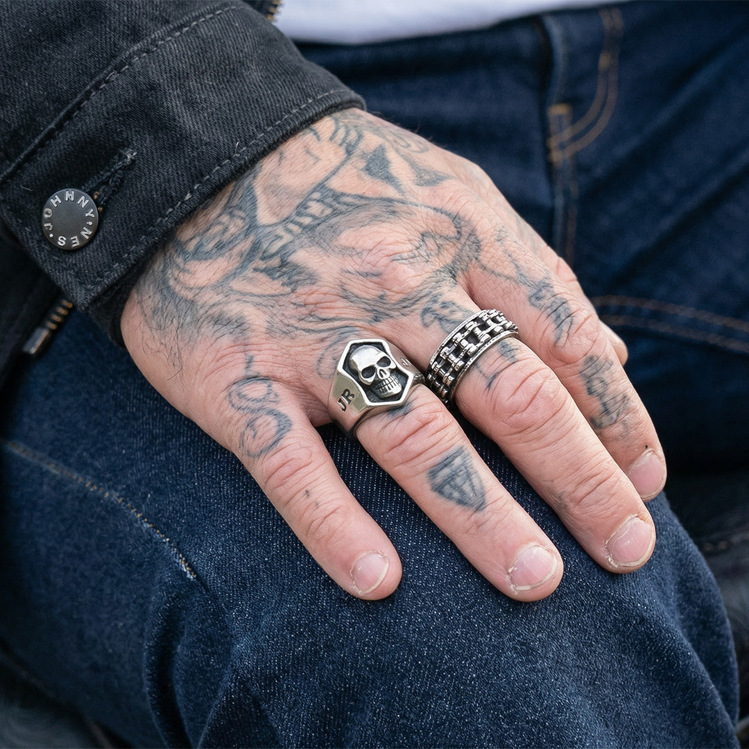 Skull Shield Ring - Silver